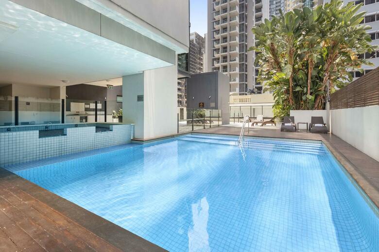 Hotel Oaks Charlotte Towers