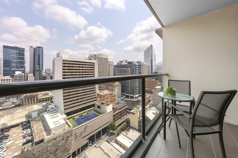 Hotel Oaks Charlotte Towers