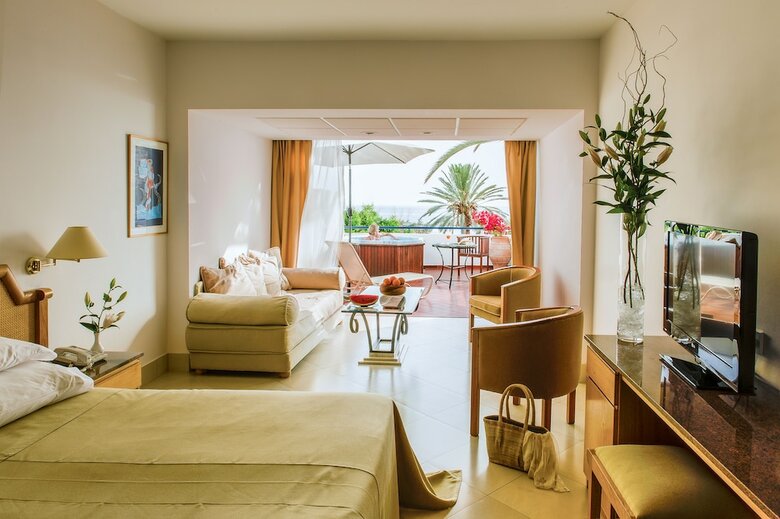 Hotel Azia Resort & Spa