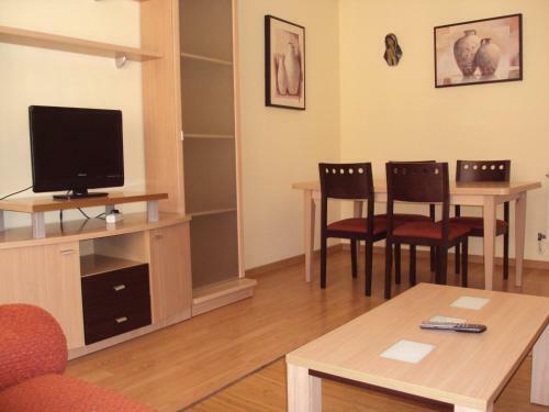 Apartamentos Emperatriz Oca�a