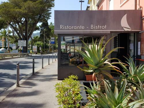 Hotel Vela Bianca H & R