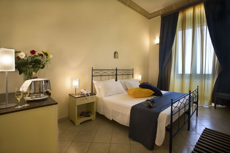 Al Pescatore Hotel & Restaurant