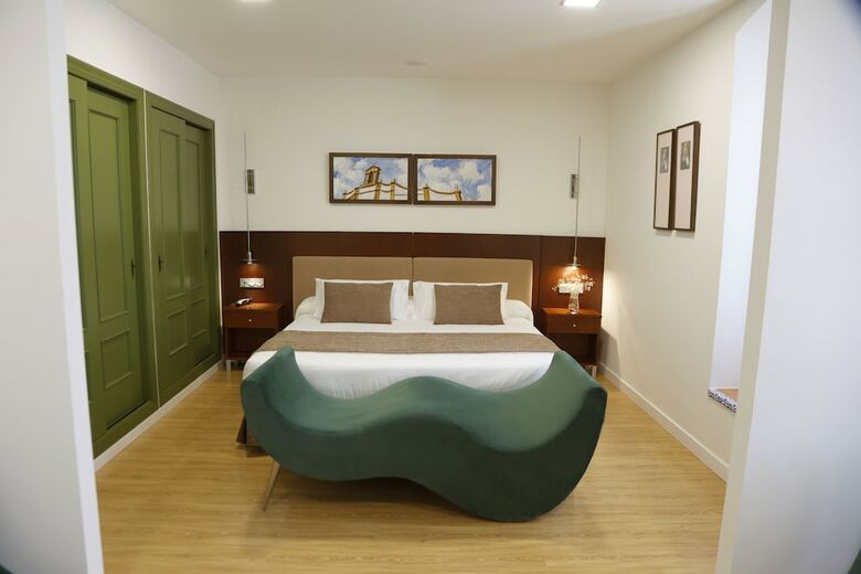 Hotel El Carmen (puente Genil)