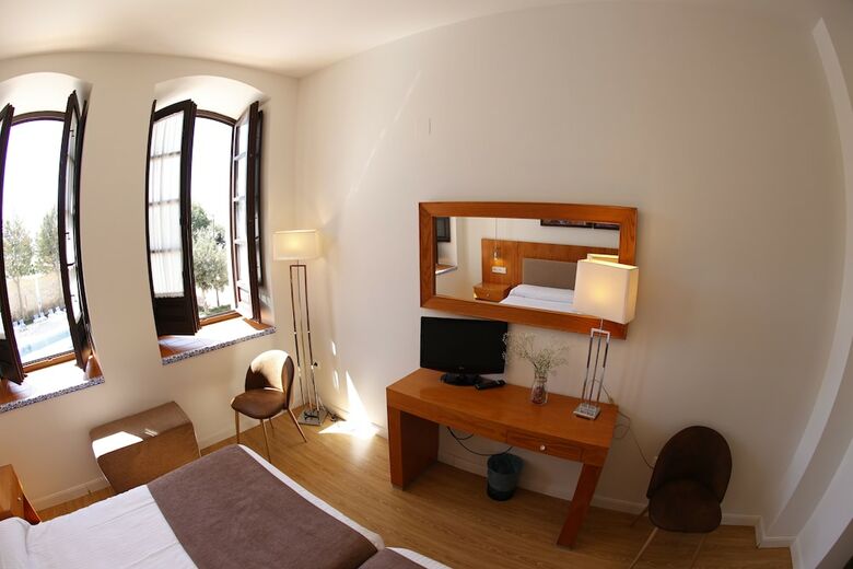 Hotel El Carmen (puente Genil)