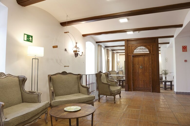 Hotel El Carmen (puente Genil)