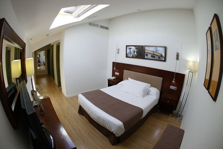 Hotel El Carmen (puente Genil)