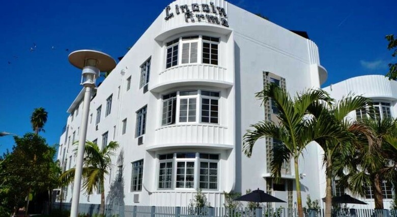 Hotel Lincoln Arms Suites