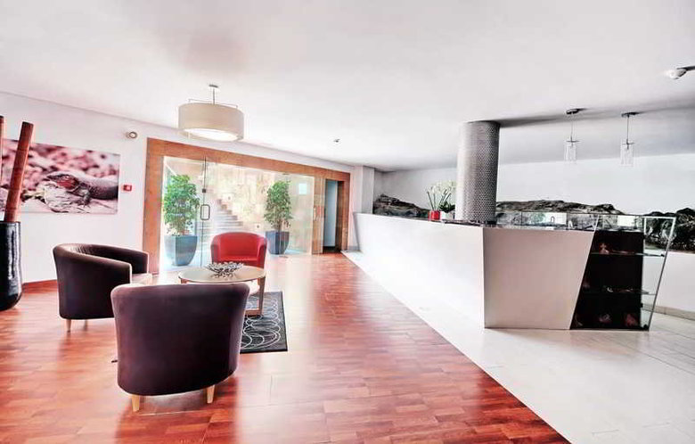 Apartamentos Altair