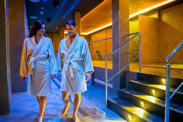 Moon Hotel & Spa