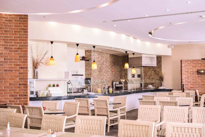 Hotel Holiday Inn Convention Center