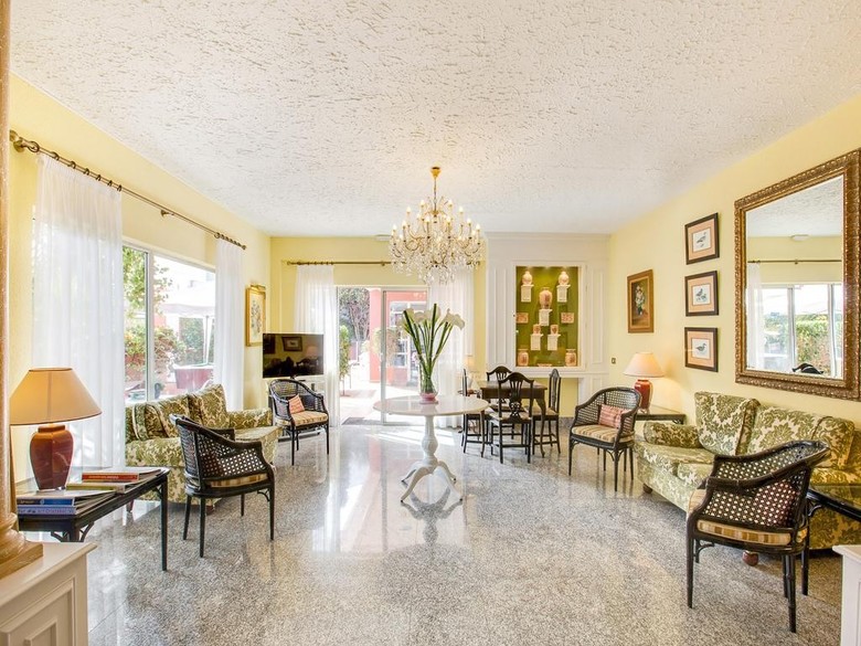 Hotel Don C�ndido