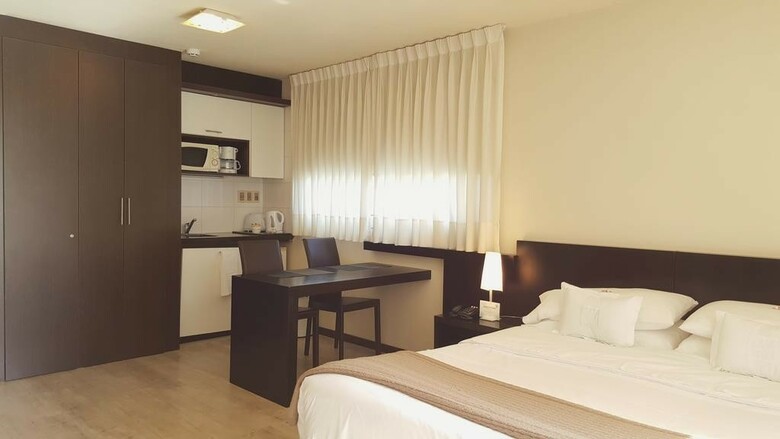 Hotel 27 Suites