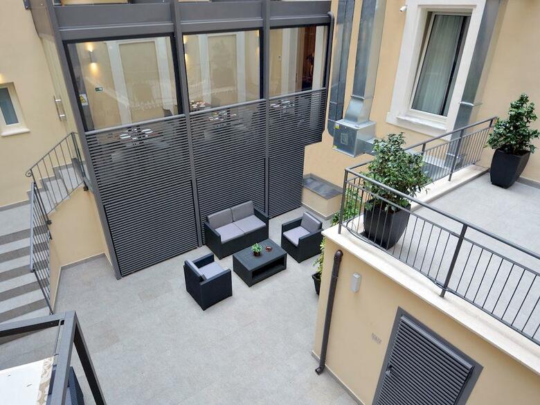 Hotel Quirinale Luxury Rooms