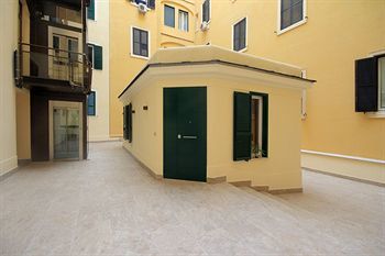Aparthotel Colosseo Gardens