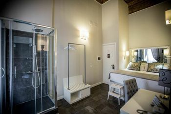 Bed & Breakfast Chic & Town Luxury Rooms
