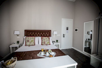 Bed & Breakfast Chic & Town Luxury Rooms