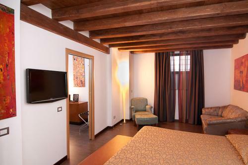 Hotel St. Peter' Six Rooms & Suites