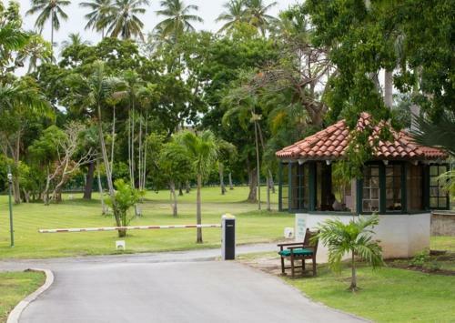 Hotel Royal Glitter Bay Villas