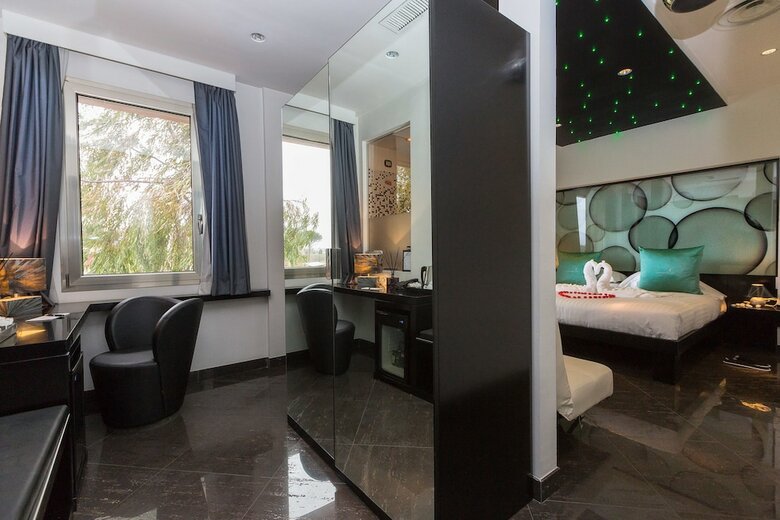Jc Contemporary Hotel