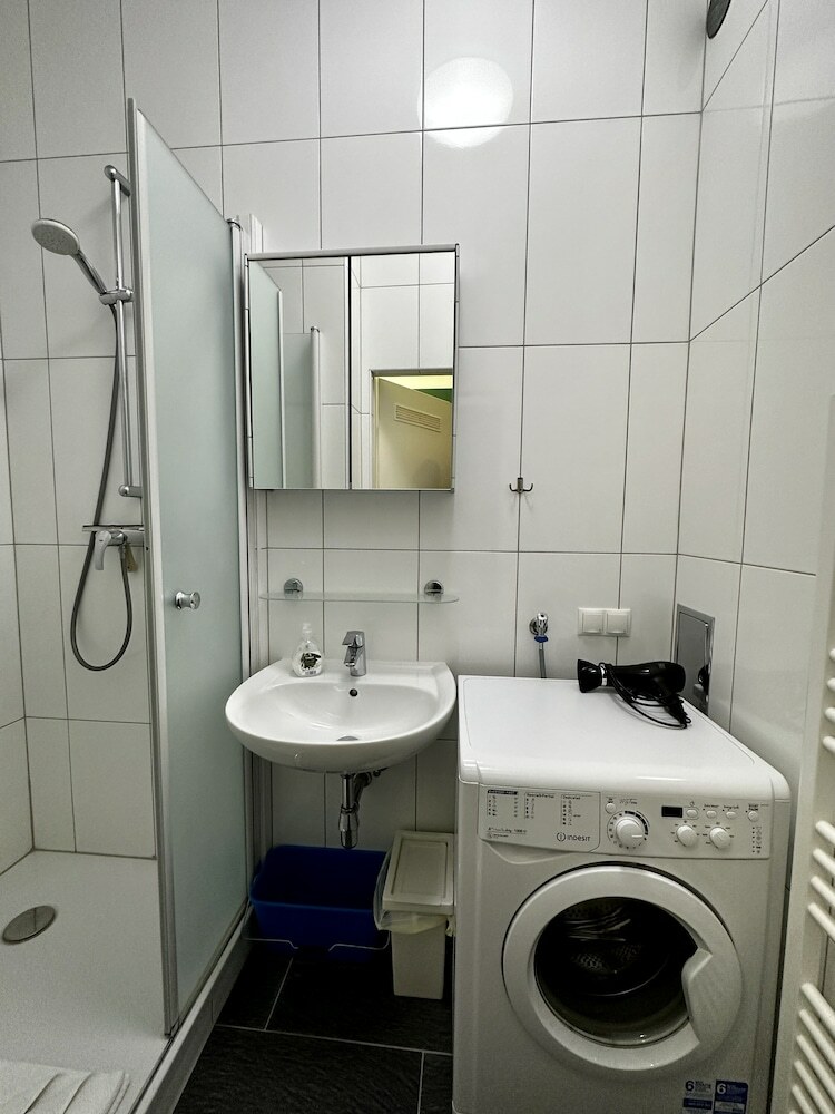 Hotel Ajo Messe