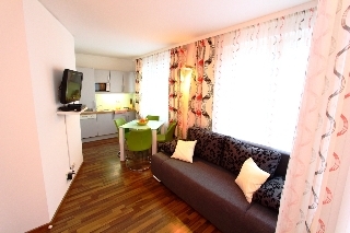 Aparthotel Checkvienna - Apartment Rentals Vienna