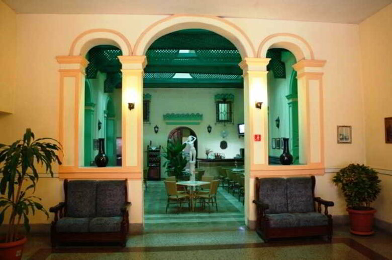 Hotel Plaza