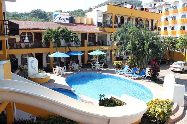 Hotel Bungalows El Delfin