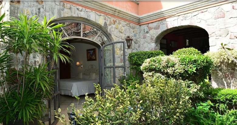 Bed & Breakfast Casa Tres Leones