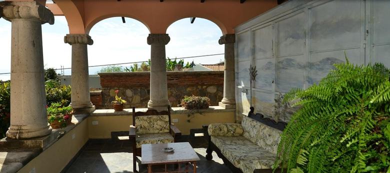 Bed & Breakfast Casa Tres Leones
