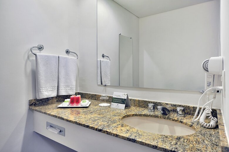 Hotel Deville Business Curitiba