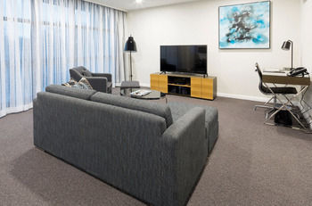 Avenue Hotel Canberra