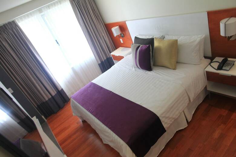 Hotel Leslie