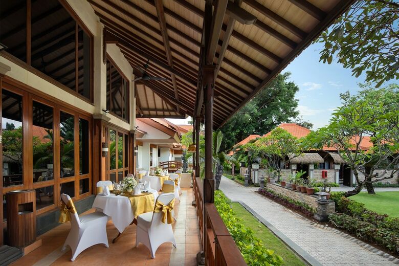 Hotel Grand Istana Rama