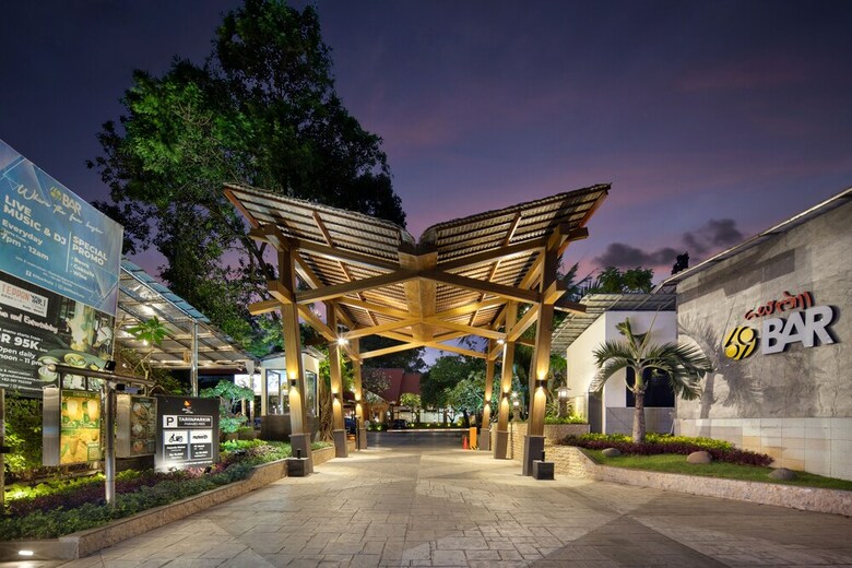 Hotel Grand Istana Rama