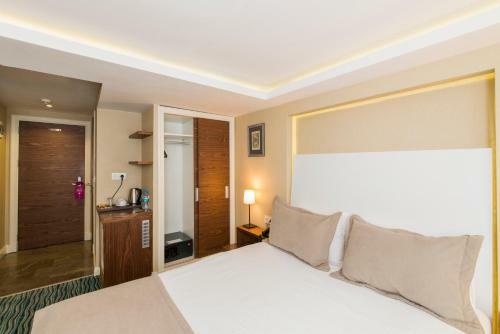 Hotel Aston Residence