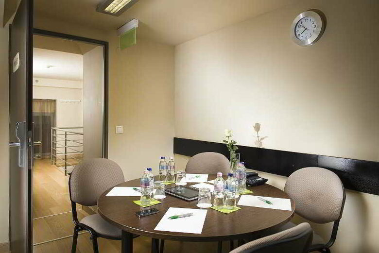 Opera Garden Hotel & Apartments
