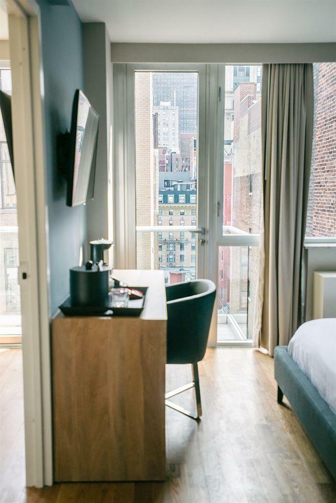 Hotel 32 32