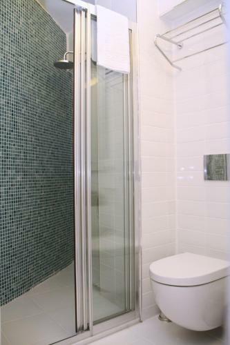 Yazar Hotel