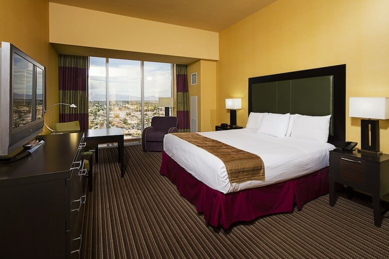 Eastside Cannery Casino & Hotel