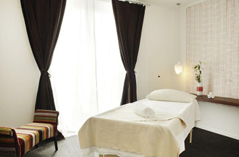 Almod�var Hotel