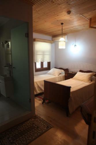 Tom Square Boutique Hotel