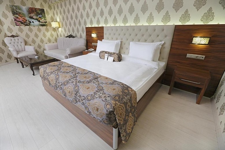 Reis Inn Hotel