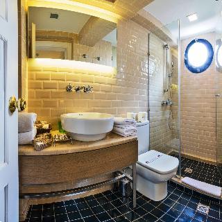 Agora Life Hotel
