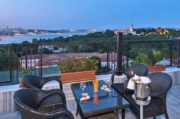 Agora Life Hotel