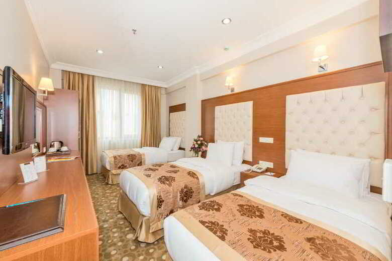 Skalion Hotel