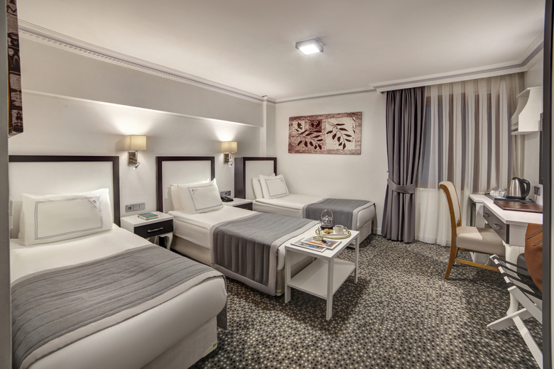 Skalion Hotel
