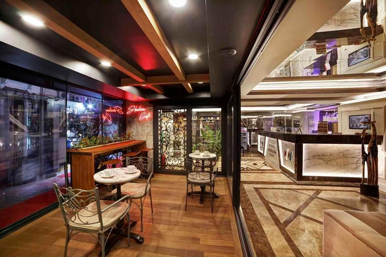 Skalion Hotel