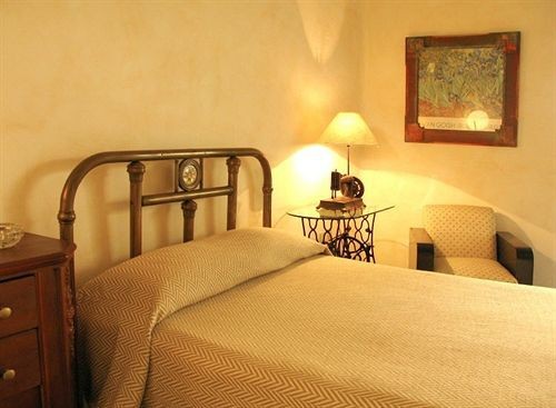 Hotel Trocadero Suites