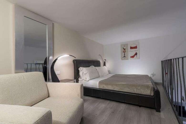 Hotel Luxury On The River