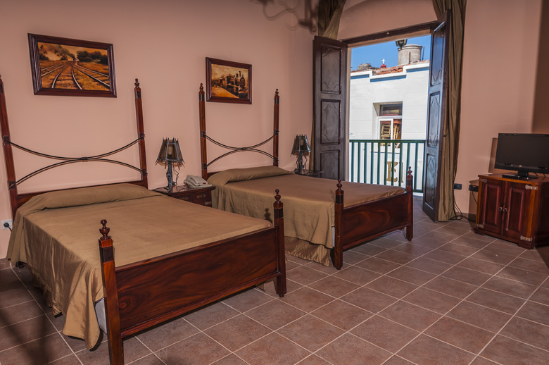Hotel E Camino De Hierro